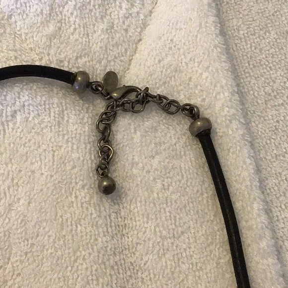 Worn 1x, tarnish look hammered metal pendant necklace. 15” x 3” extension. - Picture 3 of 4